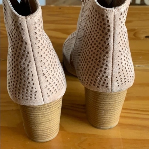 Ankle Boots Mauve Toned Ankle Boots size 8.5 - Picture 2 of 14